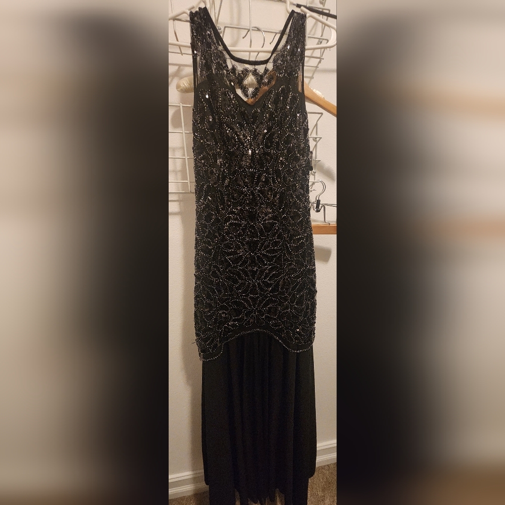 Elegant Black Beaded Dress, 1920s Vibes